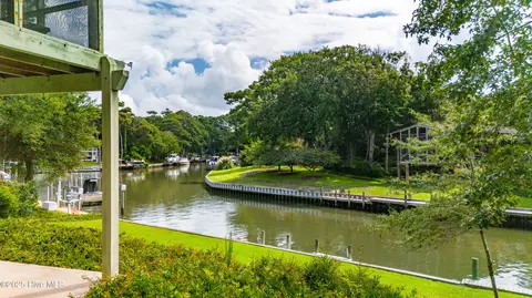 View/Area - 160 Arborvitae Dr, Pine Knoll Shores, NC 28512 photo 1 of 24