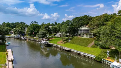 View/Area - 160 Arborvitae Dr, Pine Knoll Shores, NC 28512 photo 19 of 24