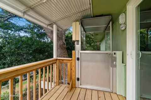 Exterior - 160 Arborvitae Dr, Pine Knoll Shores, NC 28512 photo 8 of 14