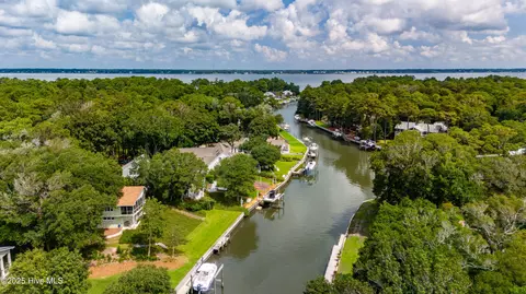 View/Area - 160 Arborvitae Dr, Pine Knoll Shores, NC 28512 photo 16 of 24