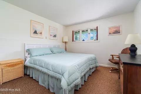 Bedroom - 160 Arborvitae Dr, Pine Knoll Shores, NC 28512 photo 4 of 4