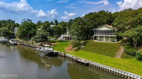 View/Area - 160 Arborvitae Dr, Pine Knoll Shores, NC 28512 photo 11 of 24