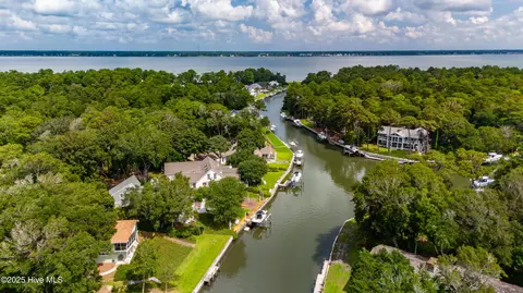 View/Area - 160 Arborvitae Dr, Pine Knoll Shores, NC 28512 photo 20 of 24