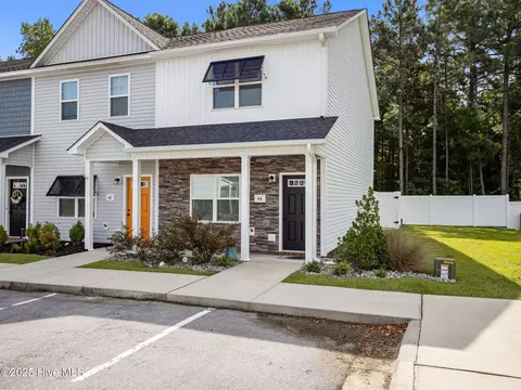 44 Catalina Cir, Swansboro, NC 28584