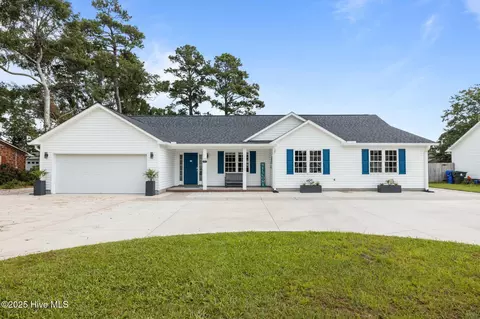 554 Chatham St, Newport, NC 28570