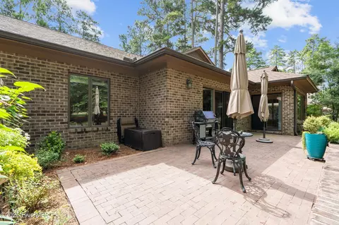 Exterior - 109 Florence Dr, Pinehurst, NC 28374 photo 12 of 17