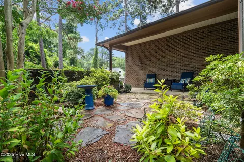 Exterior - 109 Florence Dr, Pinehurst, NC 28374 photo 8 of 17