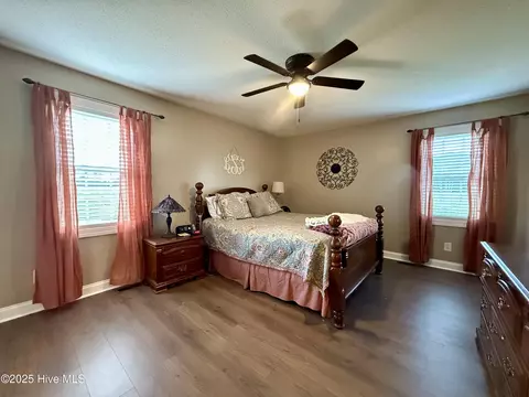 Bedroom - 3940 Fire Dept Rd, Williamston, NC 27892 photo 2 of 4