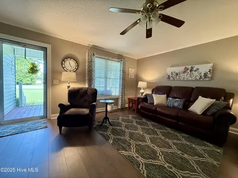 Living - 3940 Fire Dept Rd, Williamston, NC 27892 photo 1 of 4