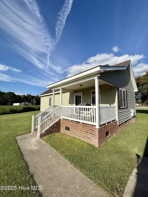 Exterior - 3940 Fire Dept Rd, Williamston, NC 27892 photo 1 of 4