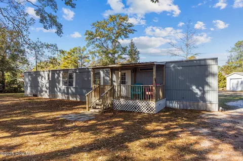 223 Pettiford Rd, Peletier, NC 28584