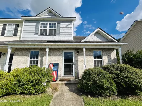 400 Streamwood Dr, Jacksonville, NC 28546