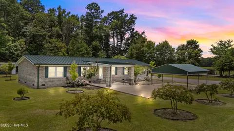 6948 Bridgersville Rd, Elm City, NC 27822