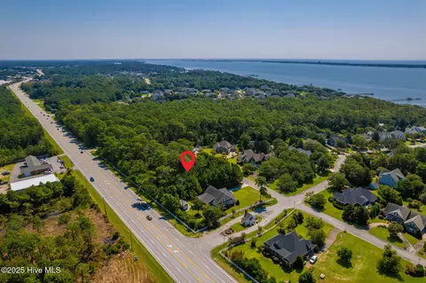 103 Capn Pat Ln, Morehead City, NC 28557