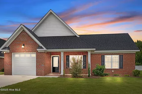 3003 Somerset Ct, Tarboro, NC 27886