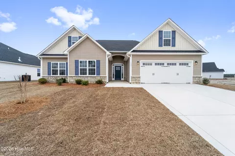 123 Sanctuary St, Jacksonville, NC 28546