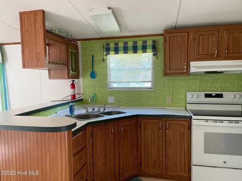 Kitchen - 108 Conch Ct, Gloucester, NC 28528 photo 2 of 3