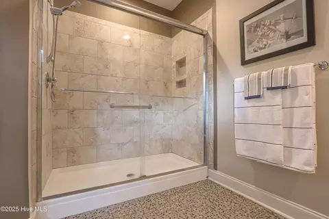 Bath - 280 Robin Ln, Pinehurst, NC 28374 photo 2 of 4