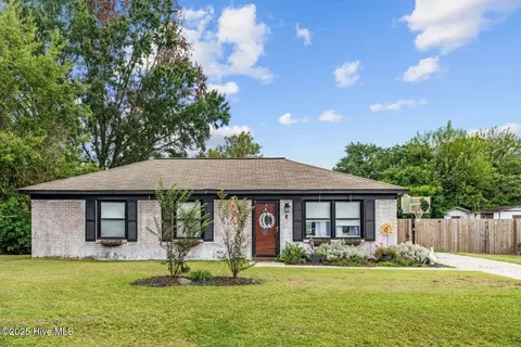 304 Cottonwood Ln, Castle Hayne, NC 28429
