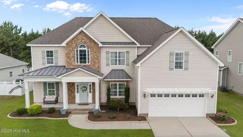 3512 Flora Dr, Winterville, NC 28590