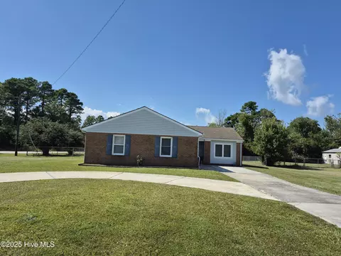 401 Scot Dr, Newport, NC 28570