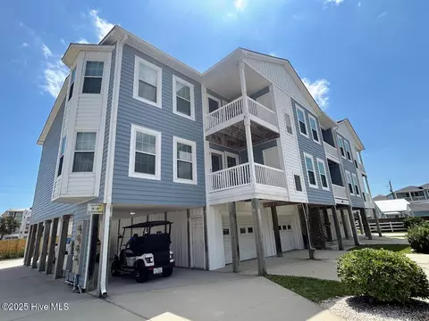 1701 Bowfin Ln #A, Carolina Beach, NC 28428