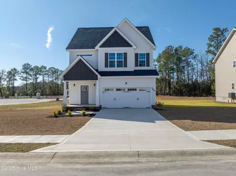 304 Broadleaf Dr, Jacksonville, NC 28546