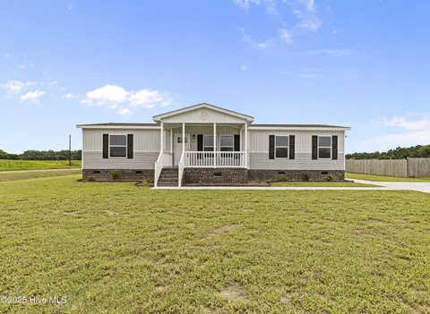 17 Star Dust Ln, Selma, NC 27576
