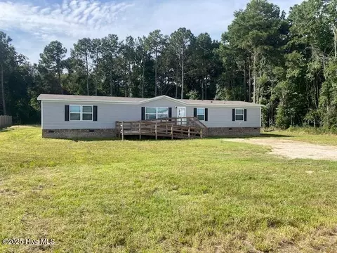 1344 Jenkins Farm Rd, Pinetops, NC 27864