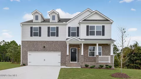 98 Fair Child Rd, Spring Lake, NC 28390