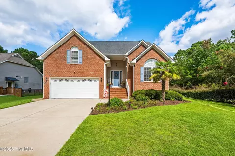 5813 Barbary Coast Dr, New Bern, NC 28560