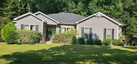 135 Stones Throw Ct, Rocky Point, NC 28457