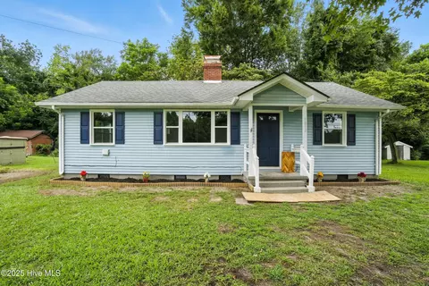 1612 W Church St, Elizabeth City, NC 27909
