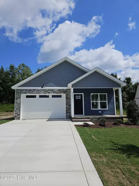 3237 Dolostone Ct SW, Wilson, NC 27893