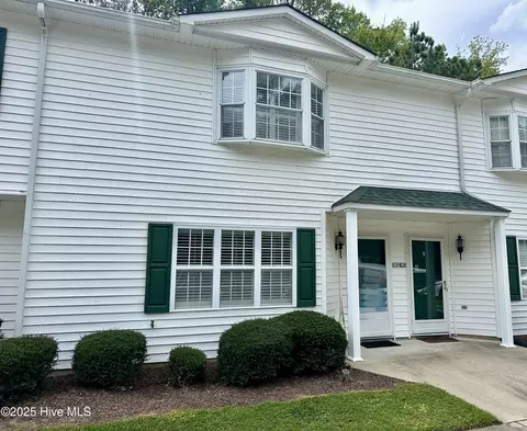 870 Spring Forest Rd #G9, Greenville, NC 27834