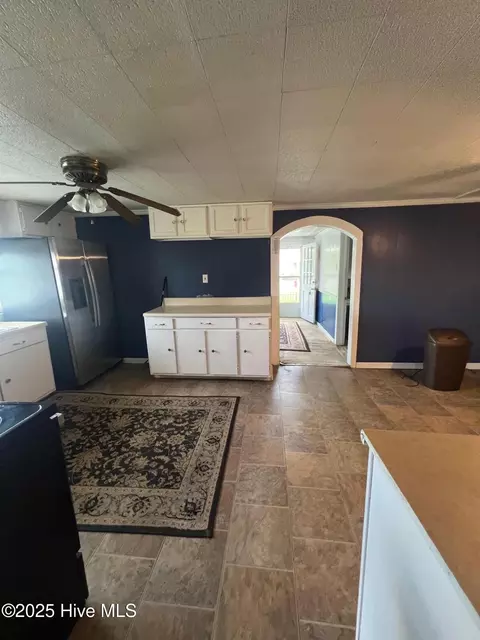 Entry Way - 33 Adams St, Chocowinity, NC 27817 photo 2 of 2