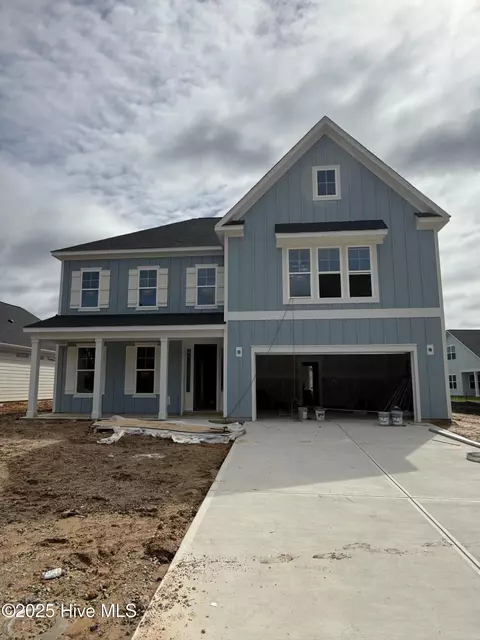 6710 Fellowship Dr, Leland, NC 28451
