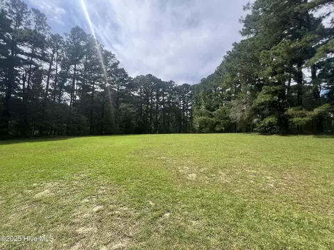 000 Wildberry Rd, Smithfield, NC 27577