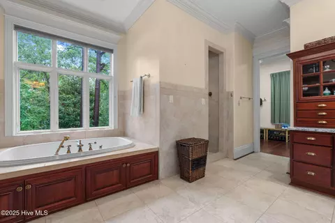 Bath - 16 Mulbren Ct, Pinehurst, NC 28374 photo 1 of 8