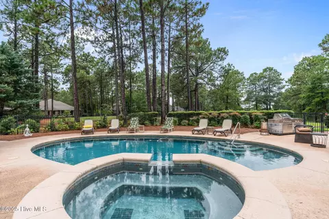 Exterior - 16 Mulbren Ct, Pinehurst, NC 28374 photo 2 of 9