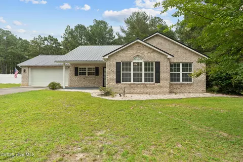 130 Ravenwood Rd, Aberdeen, NC 28315