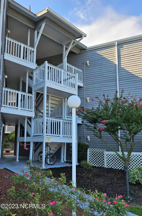 10168 Beach Dr SW #4-301, Carolina Shores, NC 28467