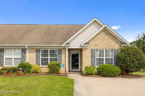 334 Jeremy Ln #B, Winterville, NC 28590