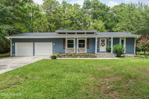 28 Country Club Dr, Shallotte, NC 28470