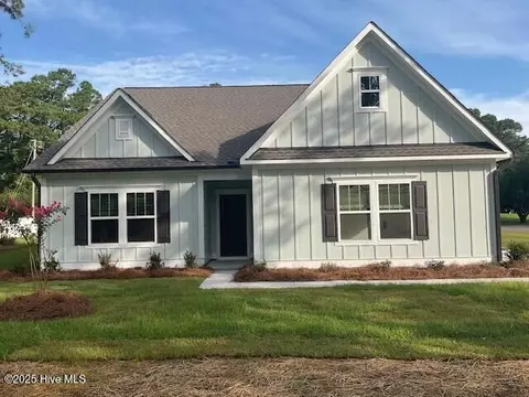 141 Country Club Dr #79, Shallotte, NC 28469