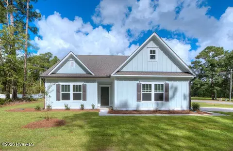 141 Country Club Dr #79, Shallotte, NC 28470