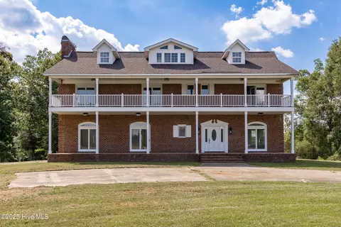 165 Weatherington Rd, Jacksonville, NC 28546