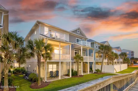 2800 W Fort Macon Rd #13 SEASIDE VILLAS, Atlantic Beach, NC 28512