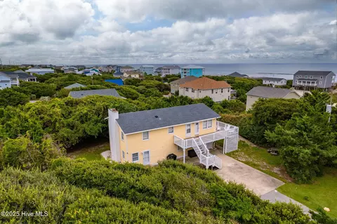 5600 Beach View Ln, Emerald Isle, NC 28594