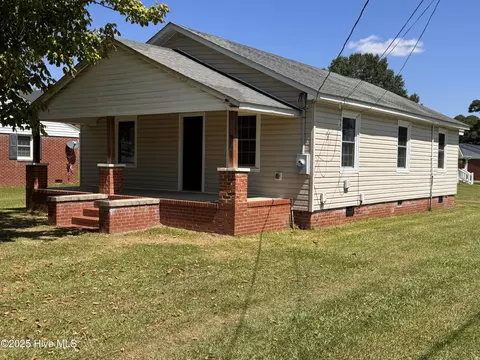 107 S Mccaskey Rd, Williamston, NC 27892